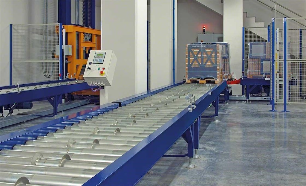 An application scenario or product detail of roller conveyors - Image 19