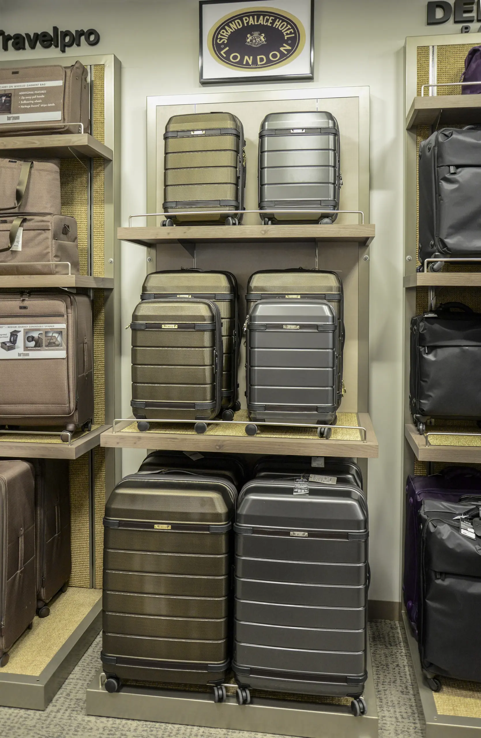 Featured image for the ross suitcases guide