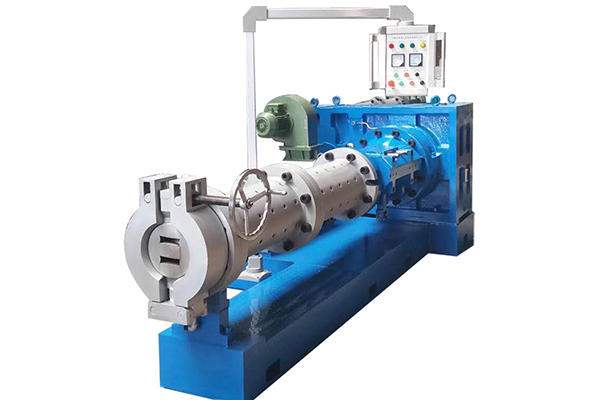An application scenario or product detail of rubber extruder - Image 11