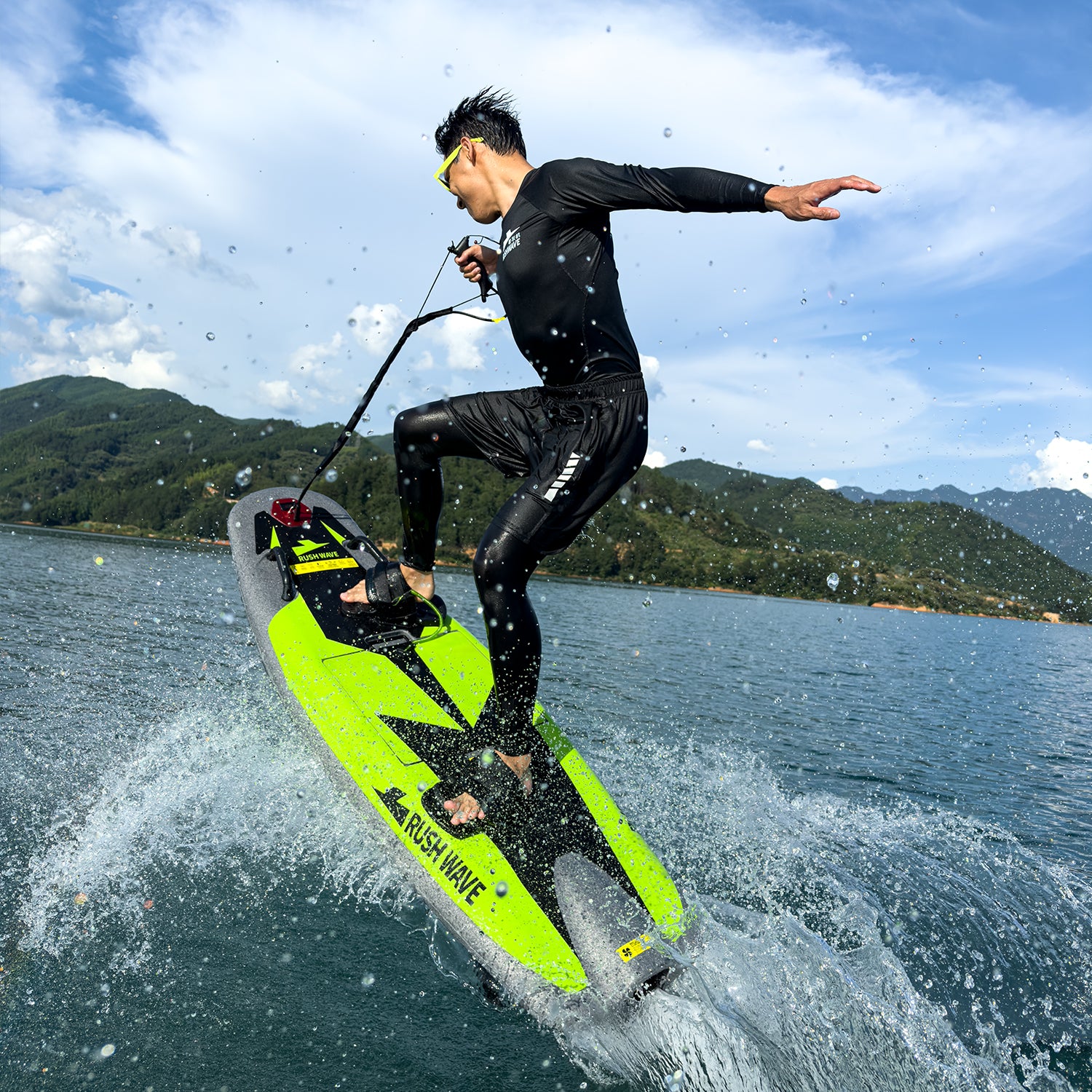 An application scenario or product detail of rush wave surf boat - Image 5