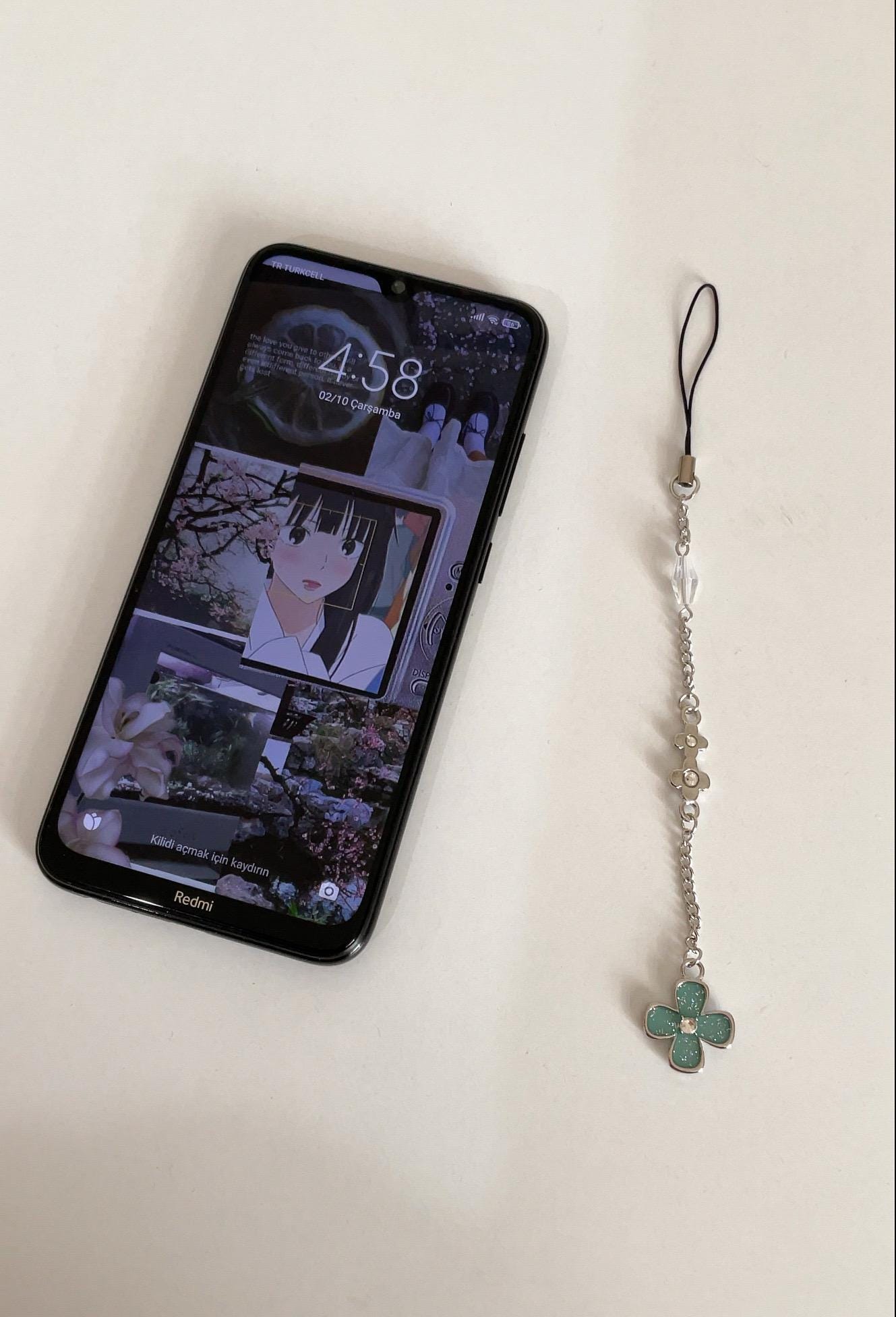 An application scenario or product detail of sawako phone charm - Image 7