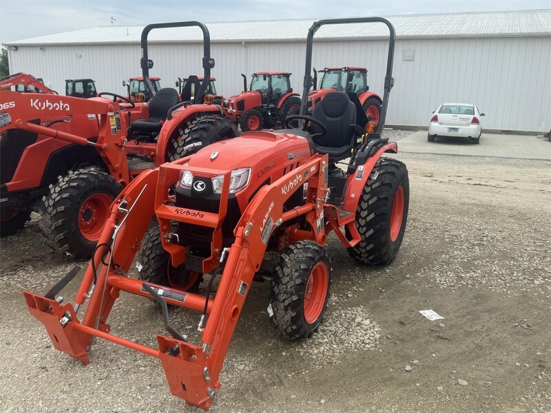 An application scenario or product detail of second hand kubota tractor - Image 1