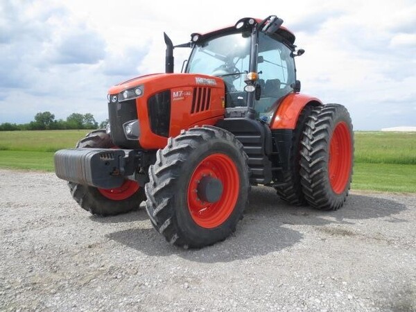 An application scenario or product detail of second hand kubota tractor - Image 16