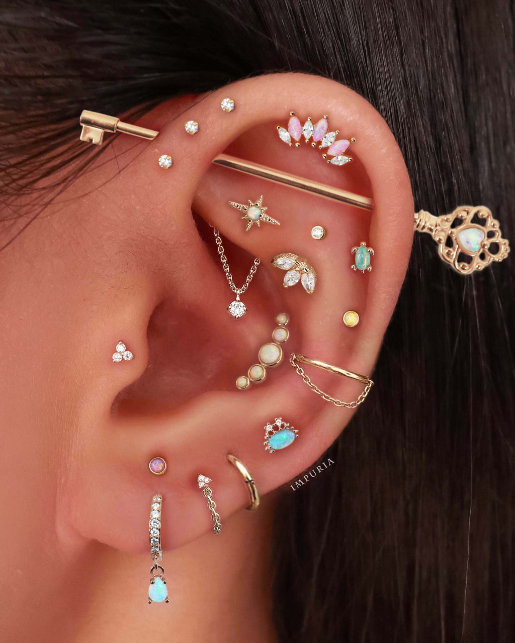 An application scenario or product detail of self piercing earrings - Image 3