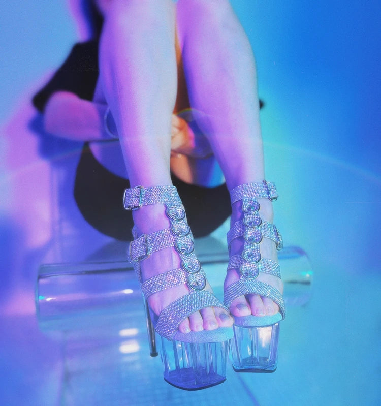 An application scenario or product detail of shoes for stripers - Image 8