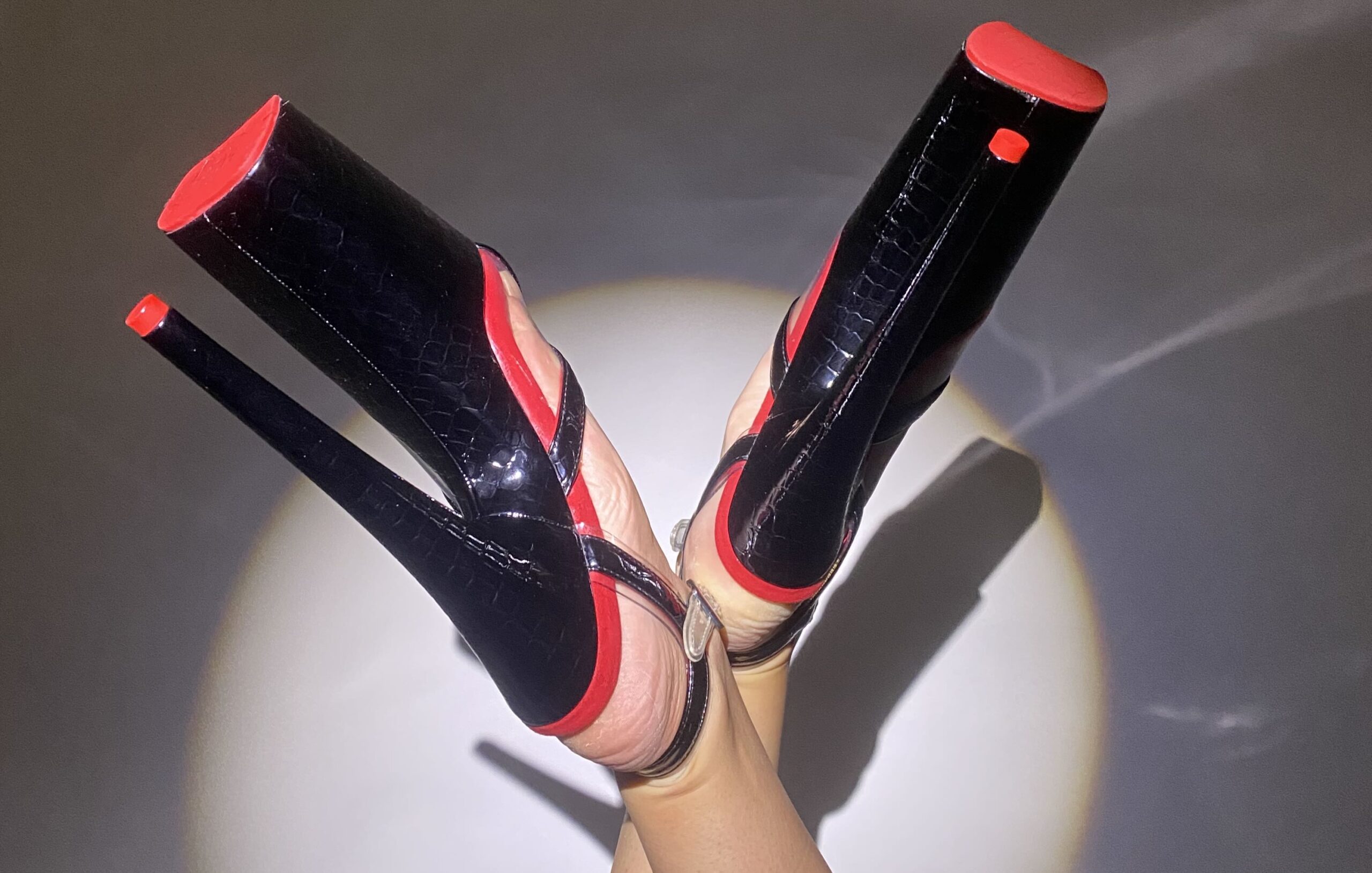 An application scenario or product detail of shoes for stripers - Image 10