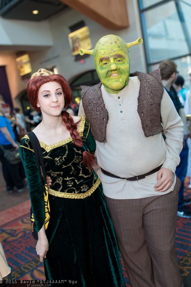An application scenario or product detail of shrek and fiona costumes - Image 17