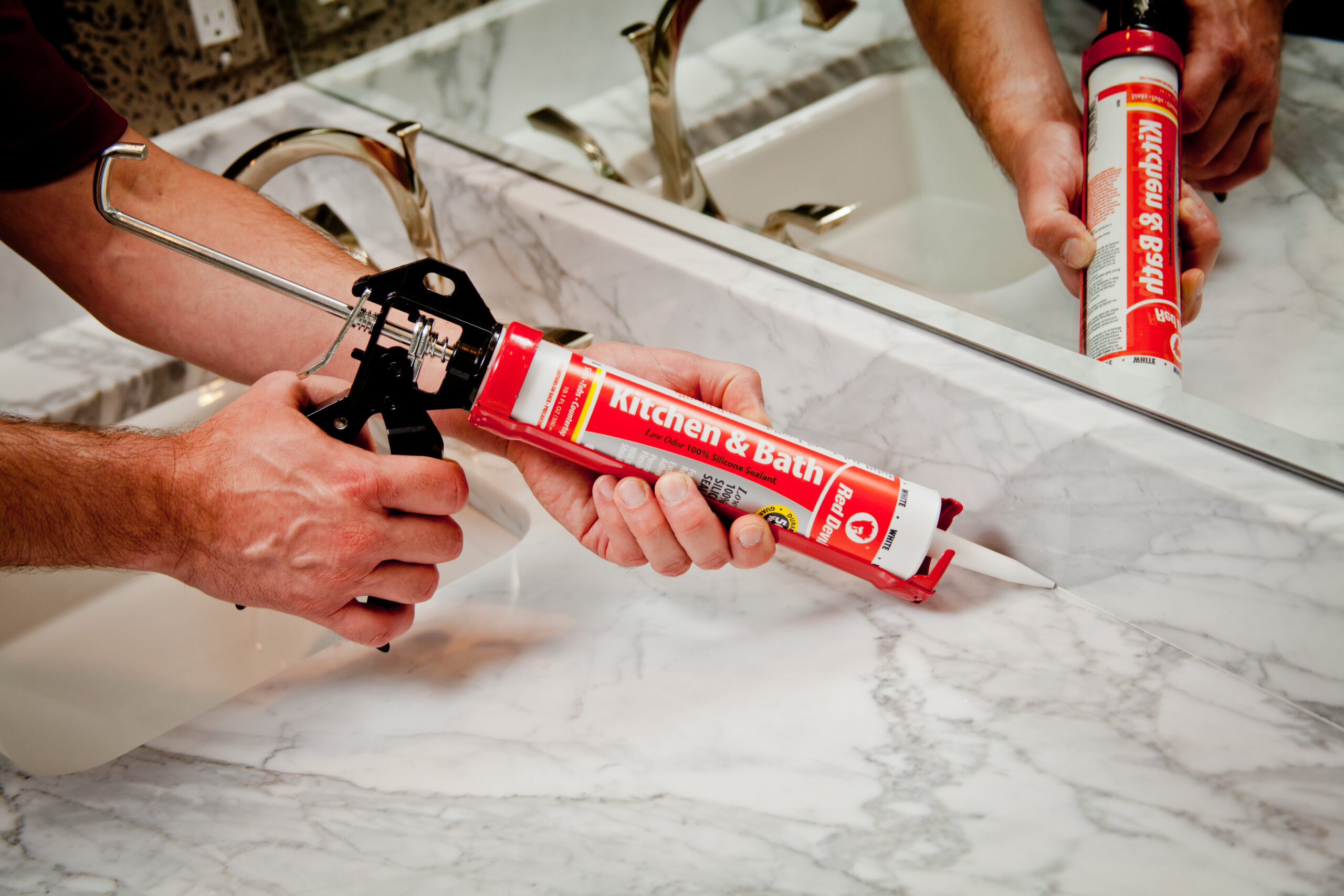 An application scenario or product detail of silicone adhesive vs caulk - Image 1