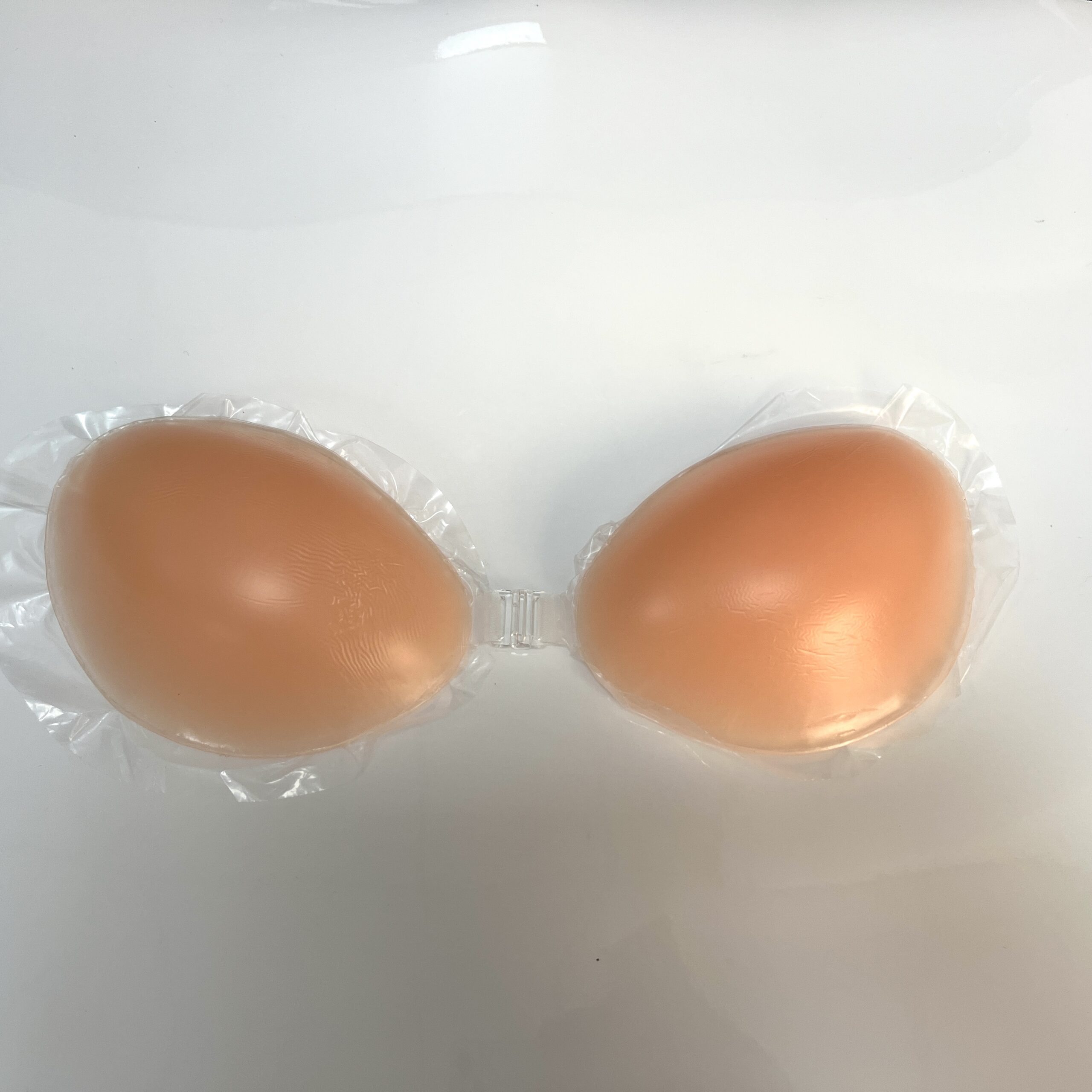 An application scenario or product detail of silicone breast skincare invisible strapless bra - breathable - Image 14