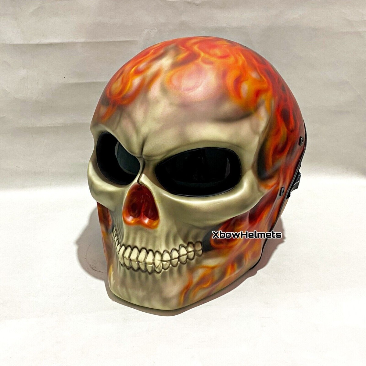An application scenario or product detail of skull moto helmet - Image 8