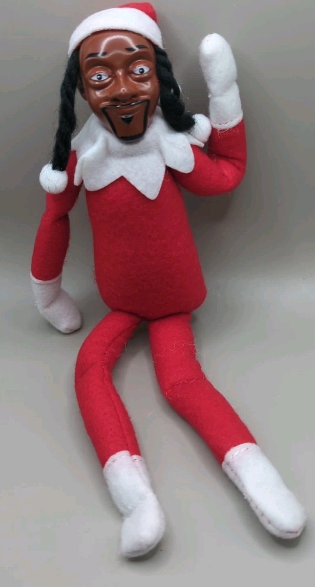 An application scenario or product detail of snoop dogg elf - Image 8