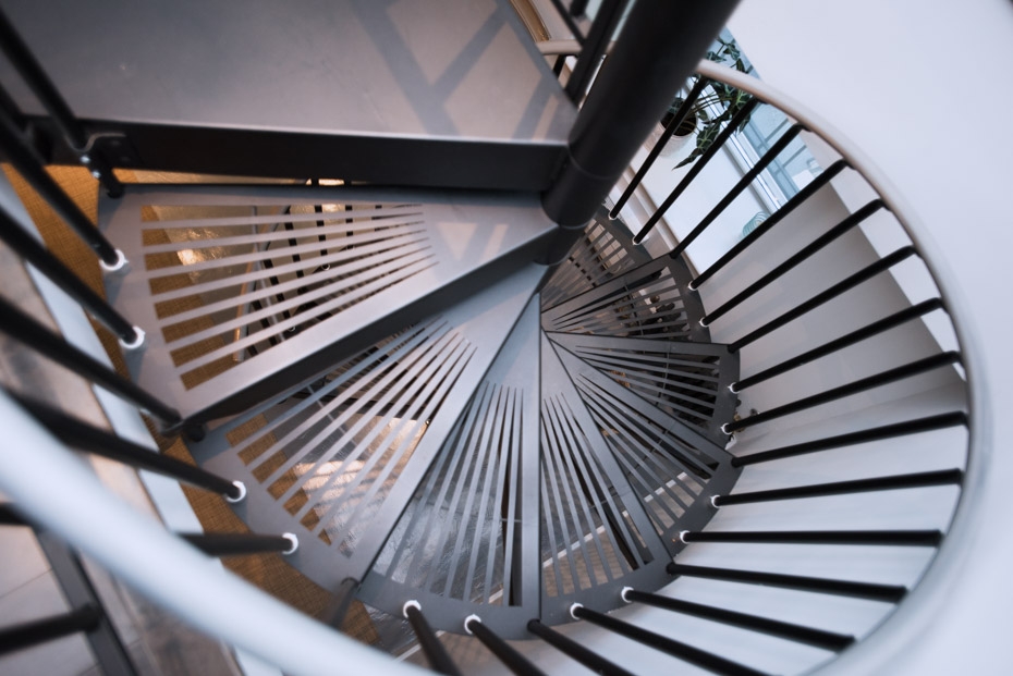An application scenario or product detail of spiral staircase for sale - Image 18