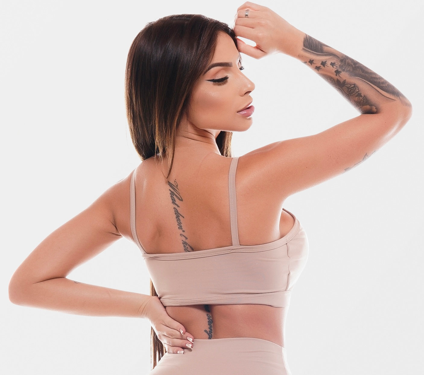 An application scenario or product detail of sportswear nude - Image 17