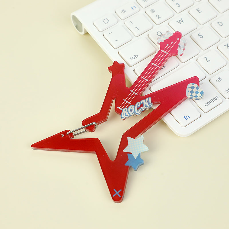 An application scenario or product detail of star carabiner acrylic - Image 2