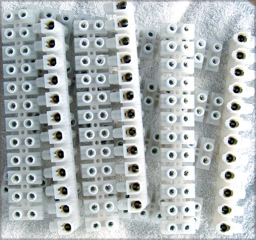 An application scenario or product detail of strip pole - Image 20