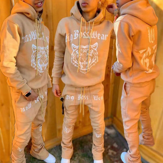 An application scenario or product detail of sweatsuit set for men personal design - Image 13