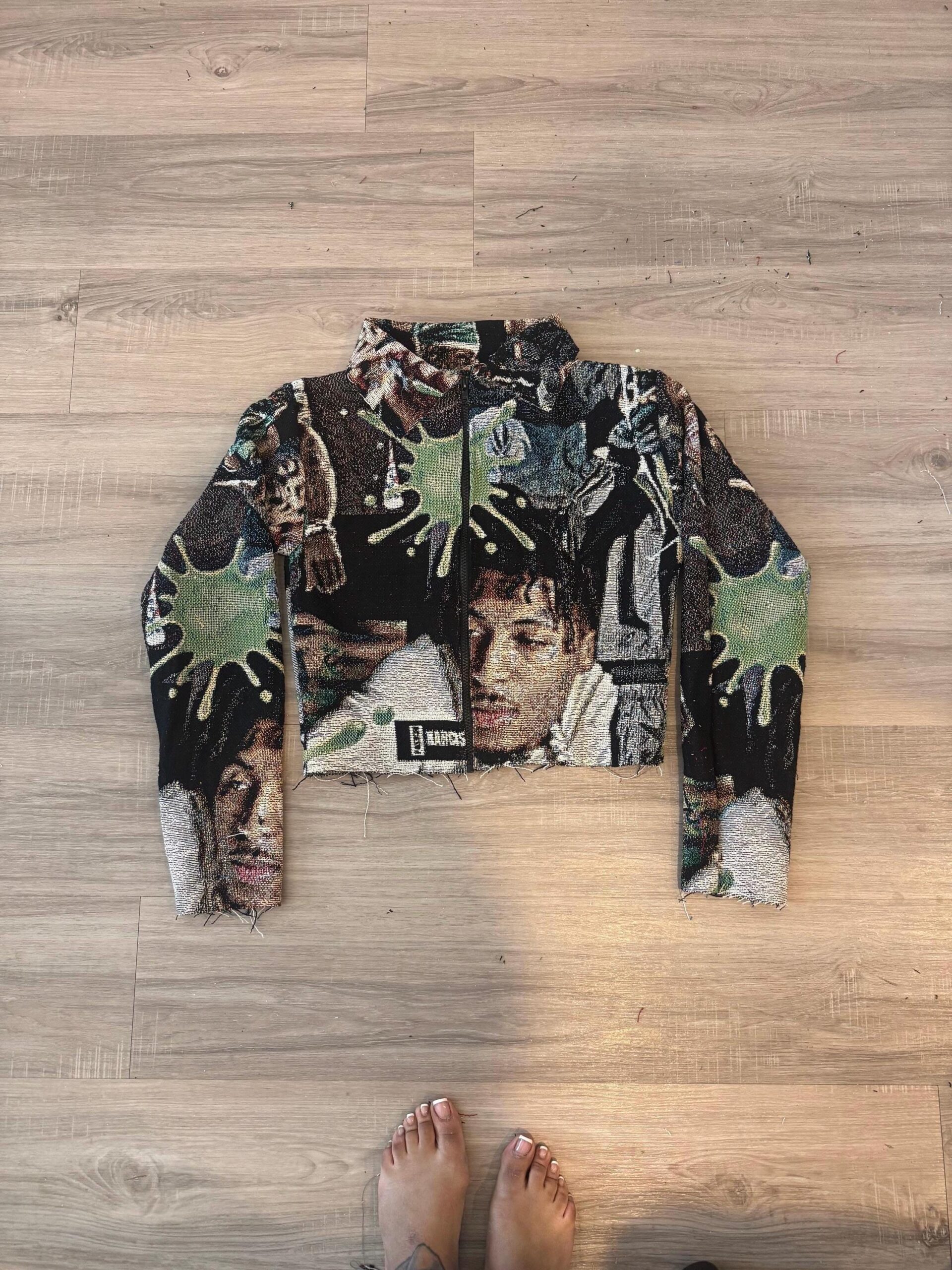 An application scenario or product detail of tapestry jacket - Image 1