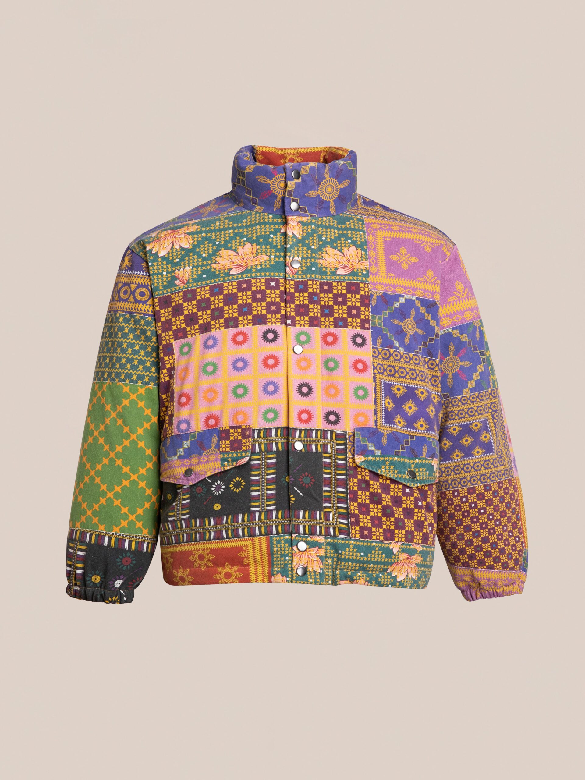 An application scenario or product detail of tapestry jacket - Image 17