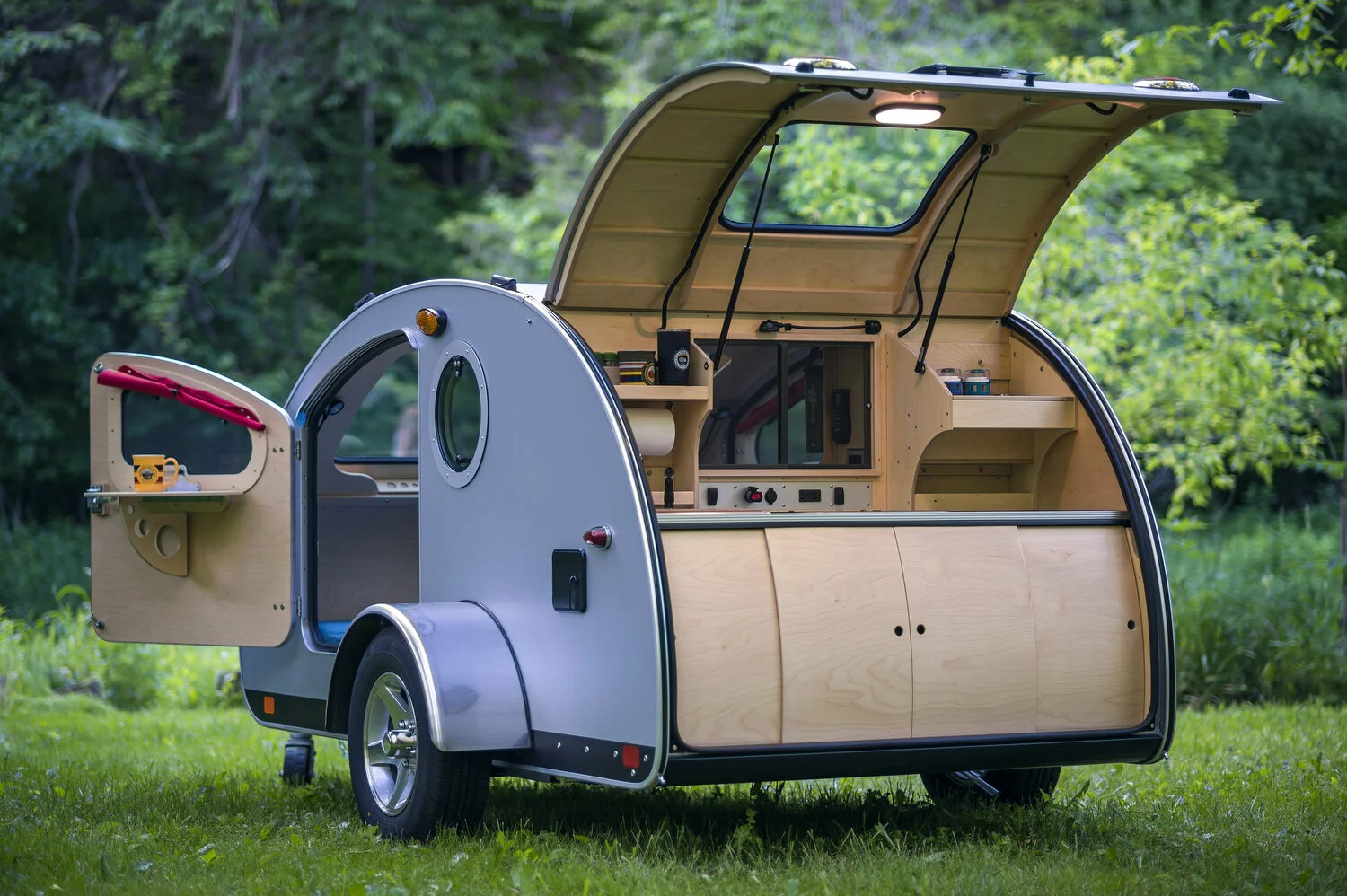 An application scenario or product detail of teardrop camper with bathroom - Image 4