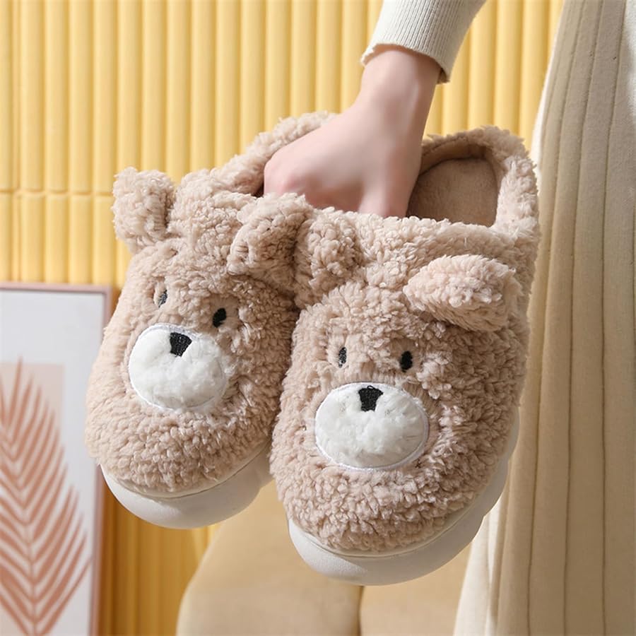 An application scenario or product detail of teddy bear slippers - Image 5