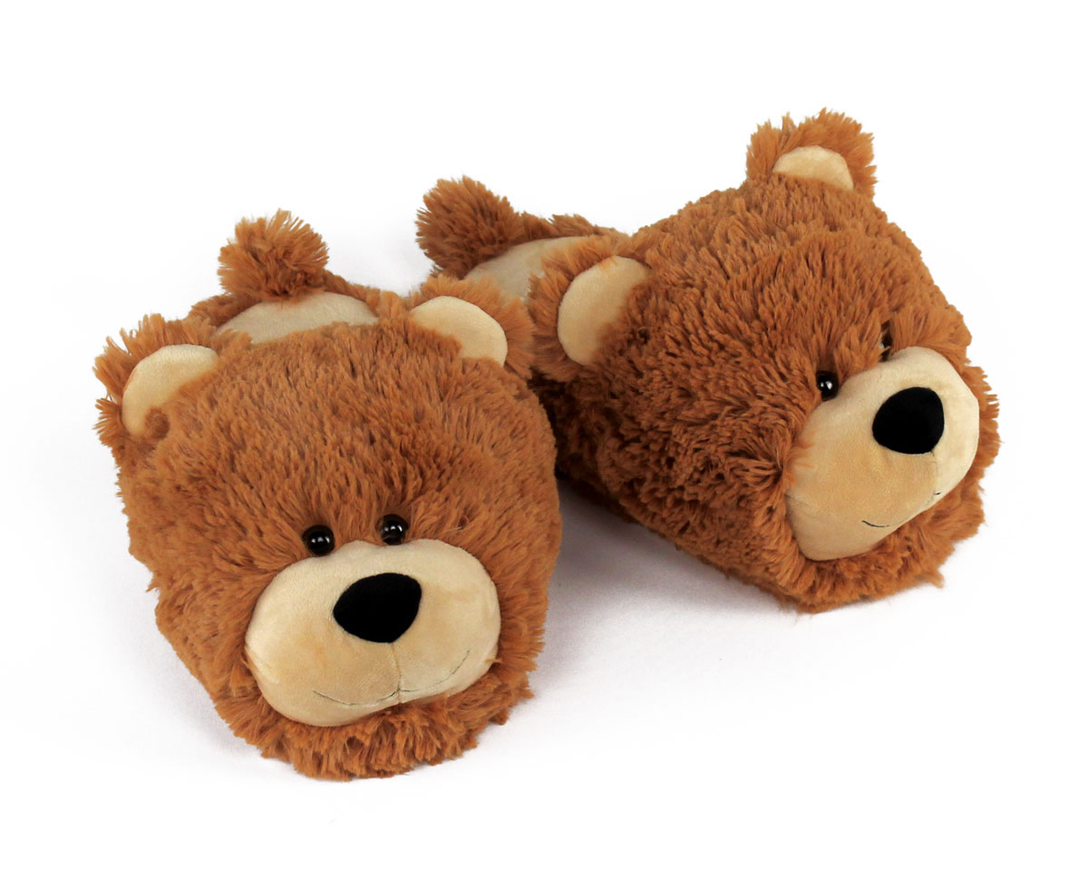 An application scenario or product detail of teddy bear slippers - Image 7