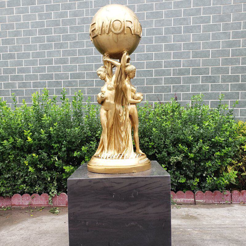 An application scenario or product detail of the world is yours statue - Image 11
