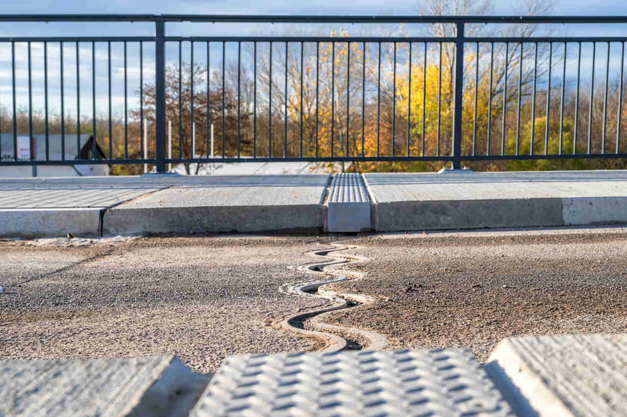 An application scenario or product detail of thermal expansion joint - Image 7