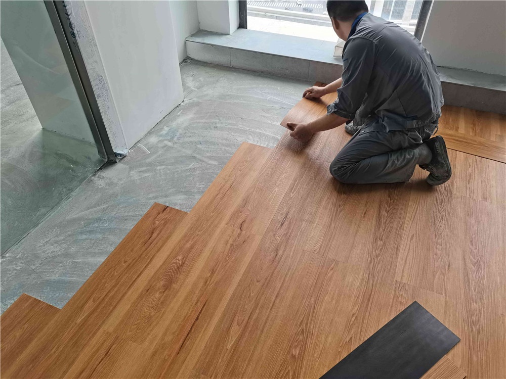 An application scenario or product detail of thin tile plastic resin flooring plastic - Image 16