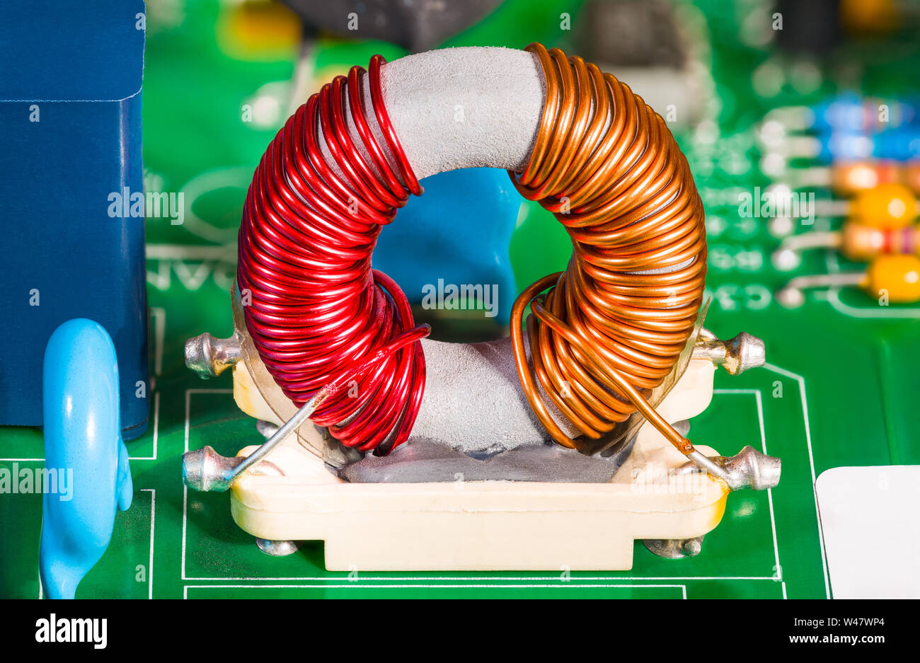 An application scenario or product detail of toroidal transformer winding - Image 24