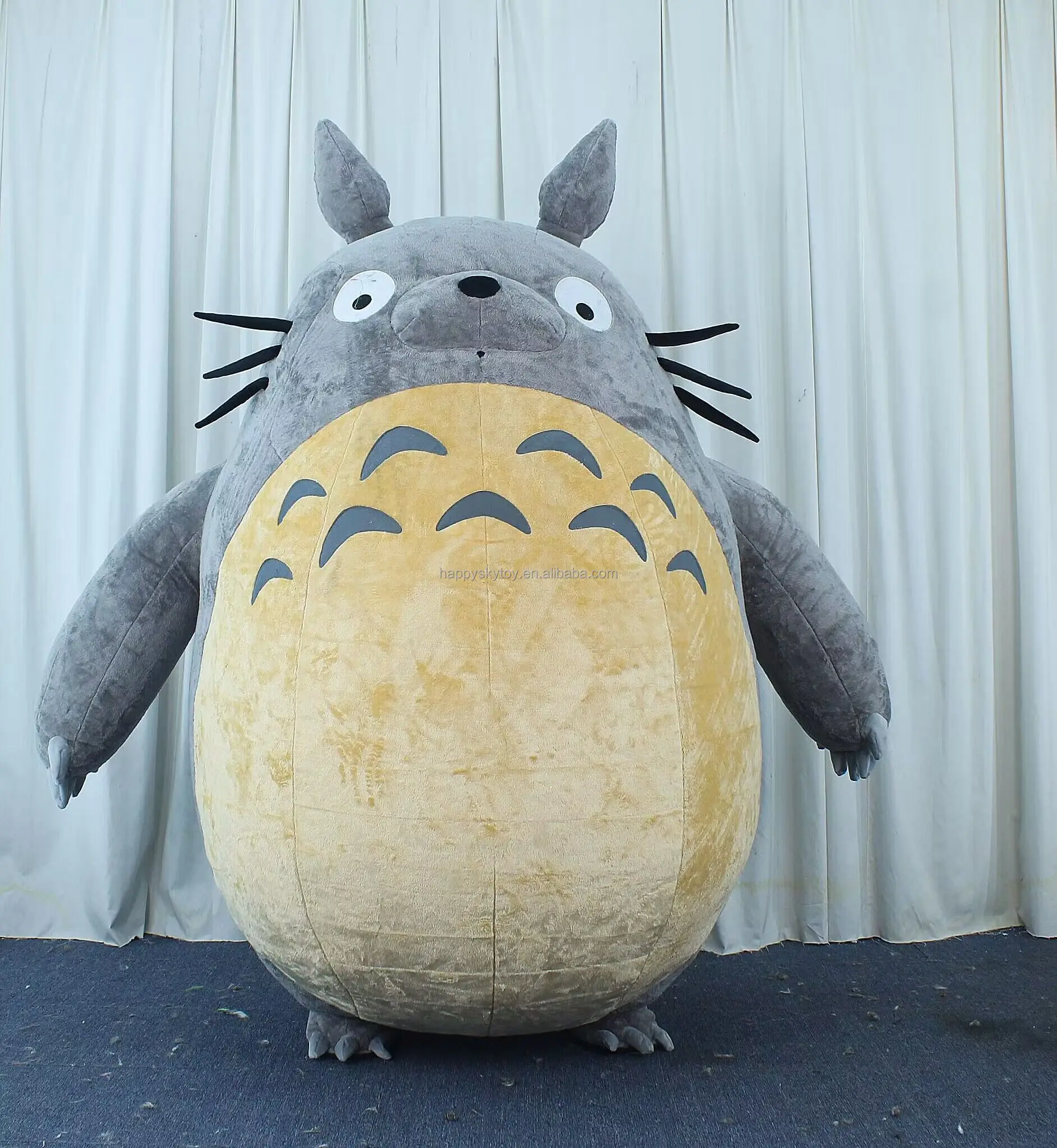 Featured image for the totoro costume guide