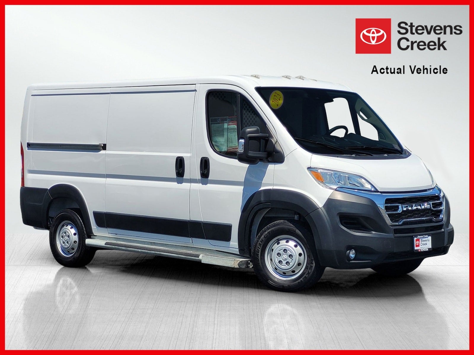 An application scenario or product detail of toyota cargo van - Image 12