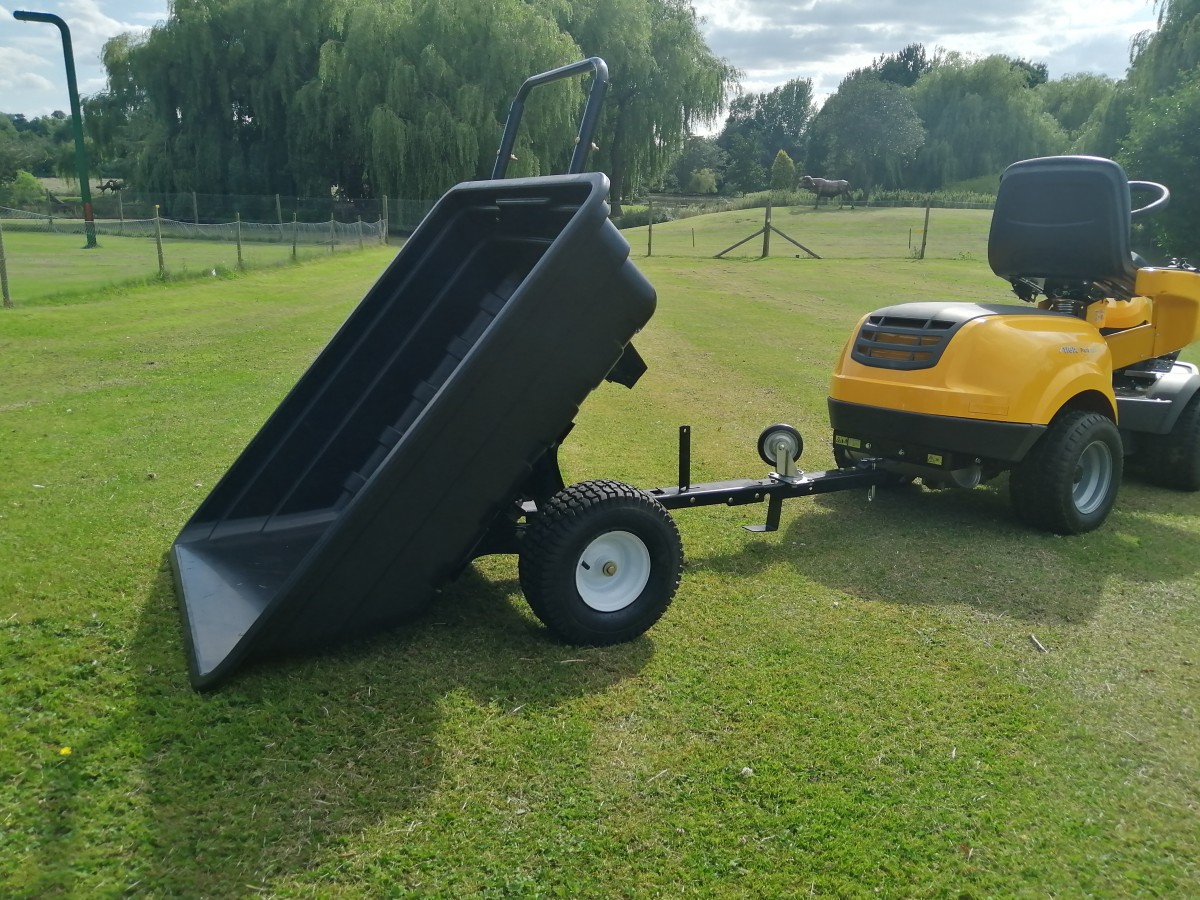 An application scenario or product detail of trailer for sit on mower - Image 12
