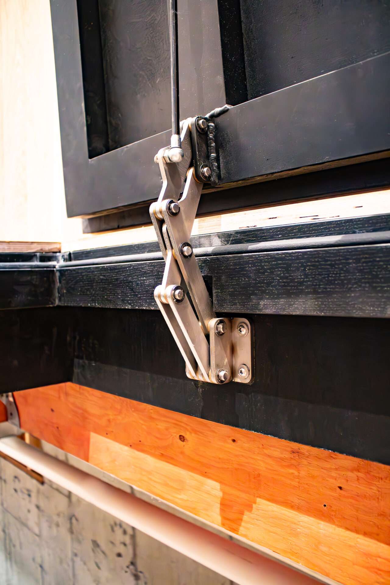 An application scenario or product detail of trap door hinges - Image 4