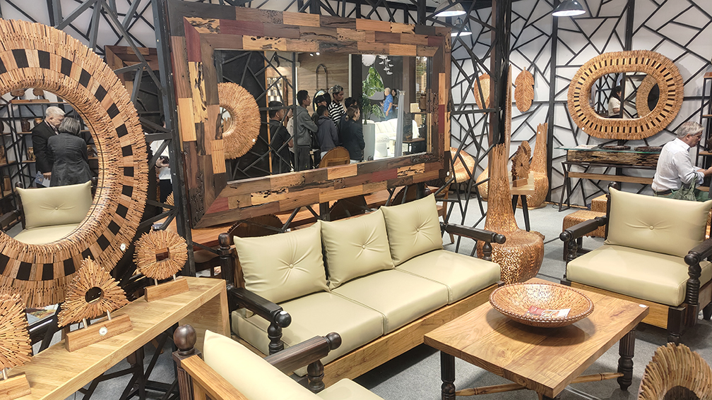 An application scenario or product detail of typical philippine furniture - Image 17