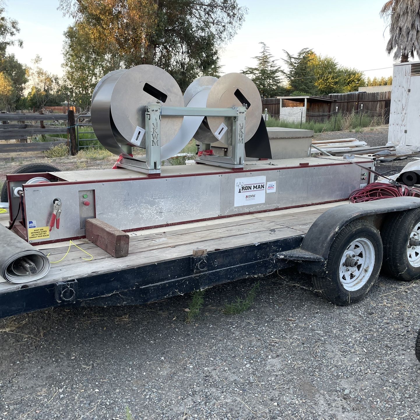 An application scenario or product detail of used gutter machine for sale - Image 24