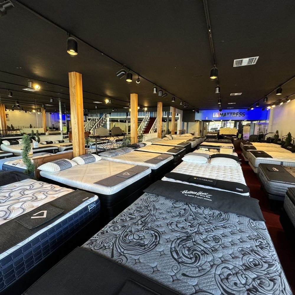 An application scenario or product detail of used mattress for sale - Image 17