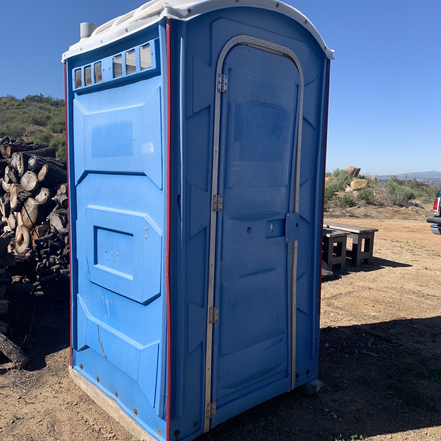 An application scenario or product detail of used porta potty for sale - Image 16