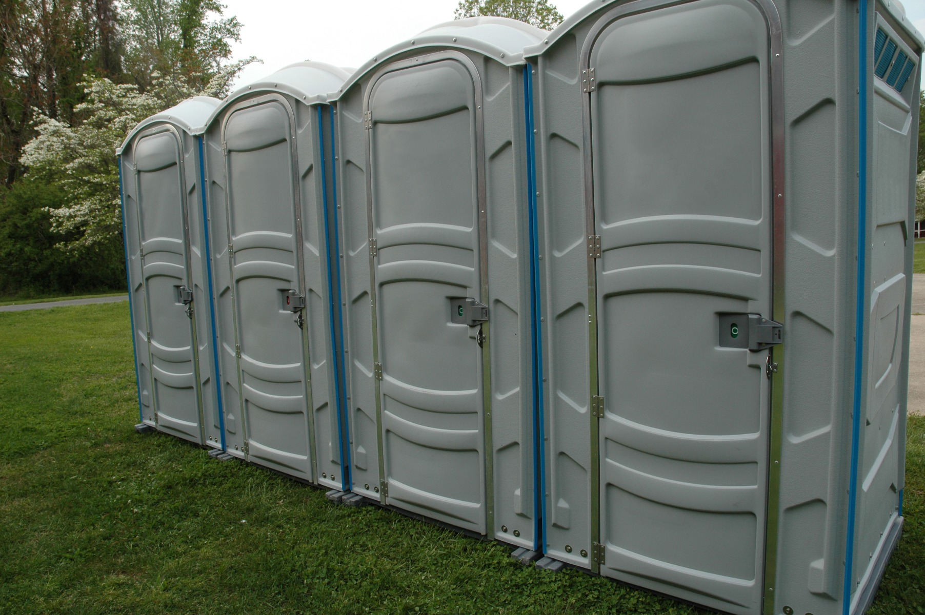 An application scenario or product detail of used portaloo for sale - Image 12