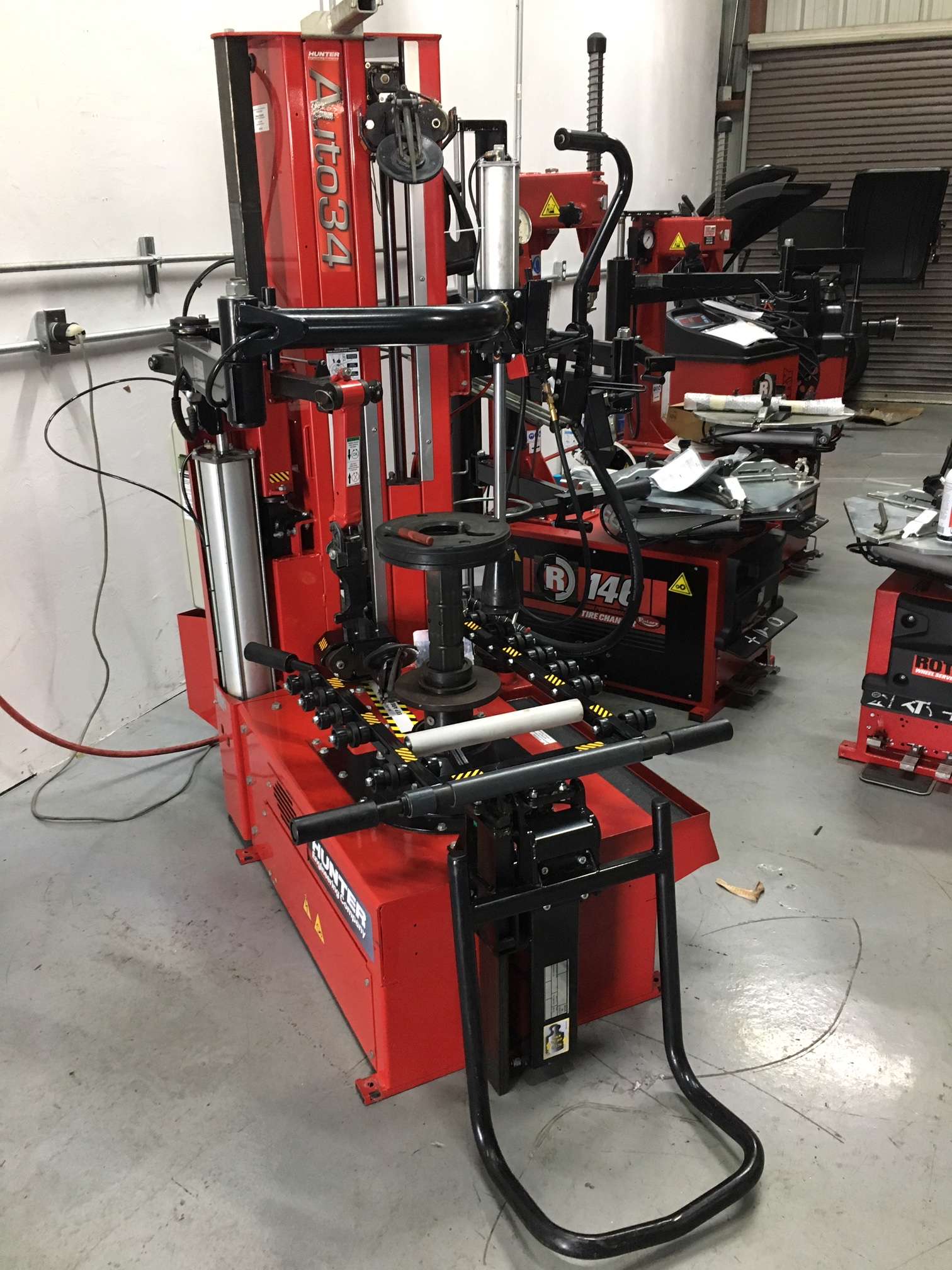 An application scenario or product detail of used tire machine - Image 13