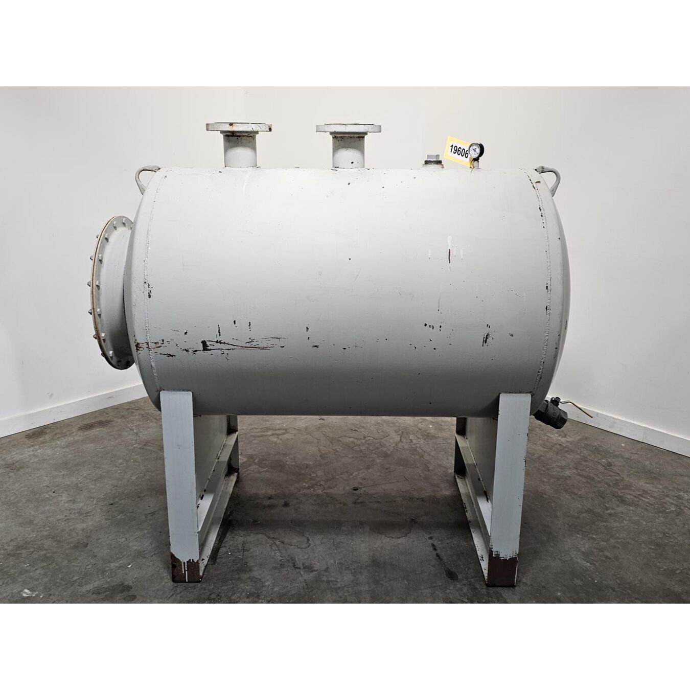 An application scenario or product detail of vacuum tank - Image 12