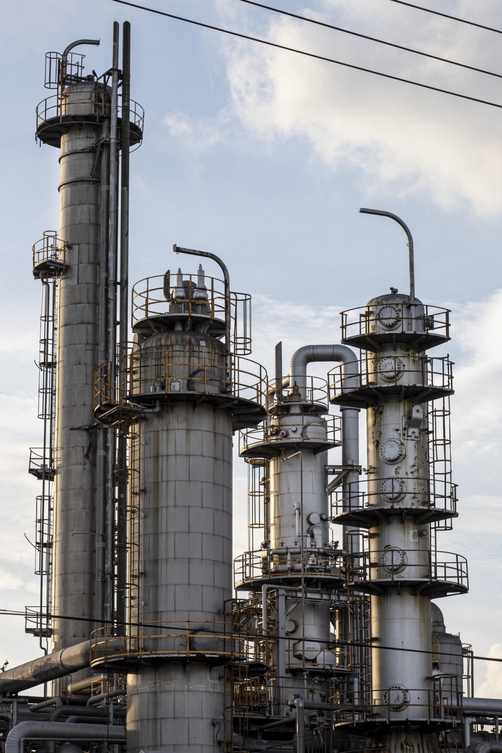 An application scenario or product detail of vacuum tower - Image 10