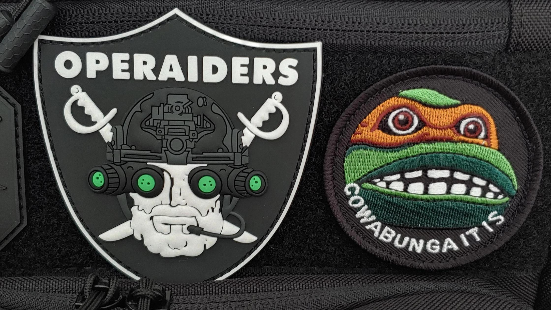 An application scenario or product detail of velcro patches for backpacks - Image 12