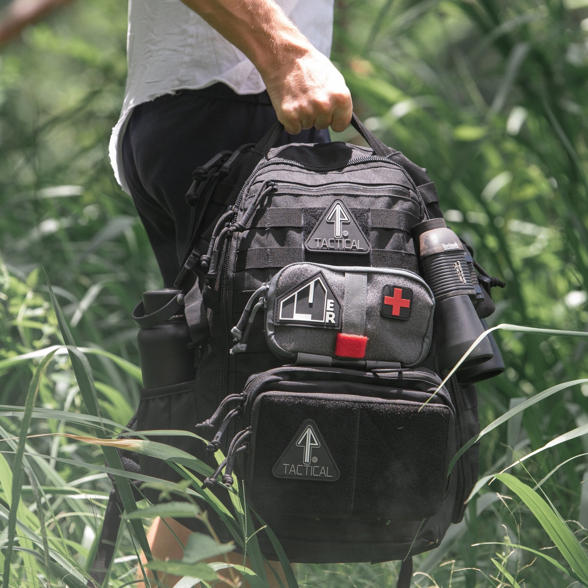 An application scenario or product detail of velcro patches for backpacks - Image 16