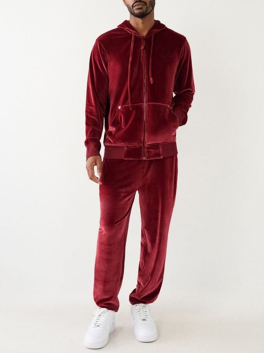 An application scenario or product detail of velour sweatsuit - Image 20