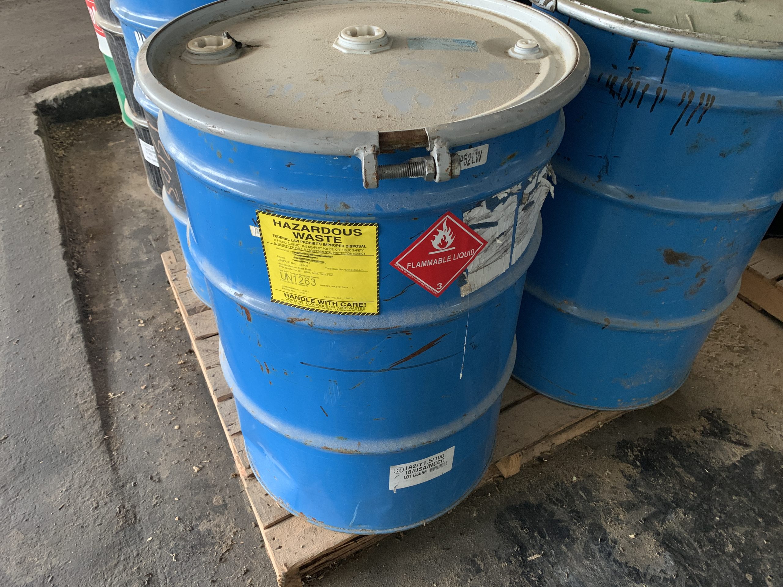 An application scenario or product detail of waste drum - Image 12