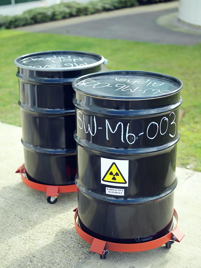 An application scenario or product detail of waste drum - Image 16