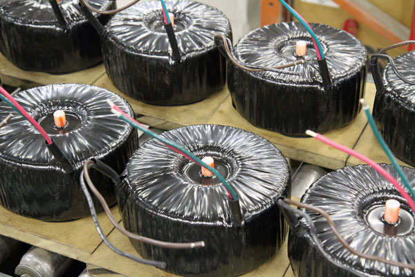 An application scenario or product detail of what is the function of torus isolation transformer - Image 18