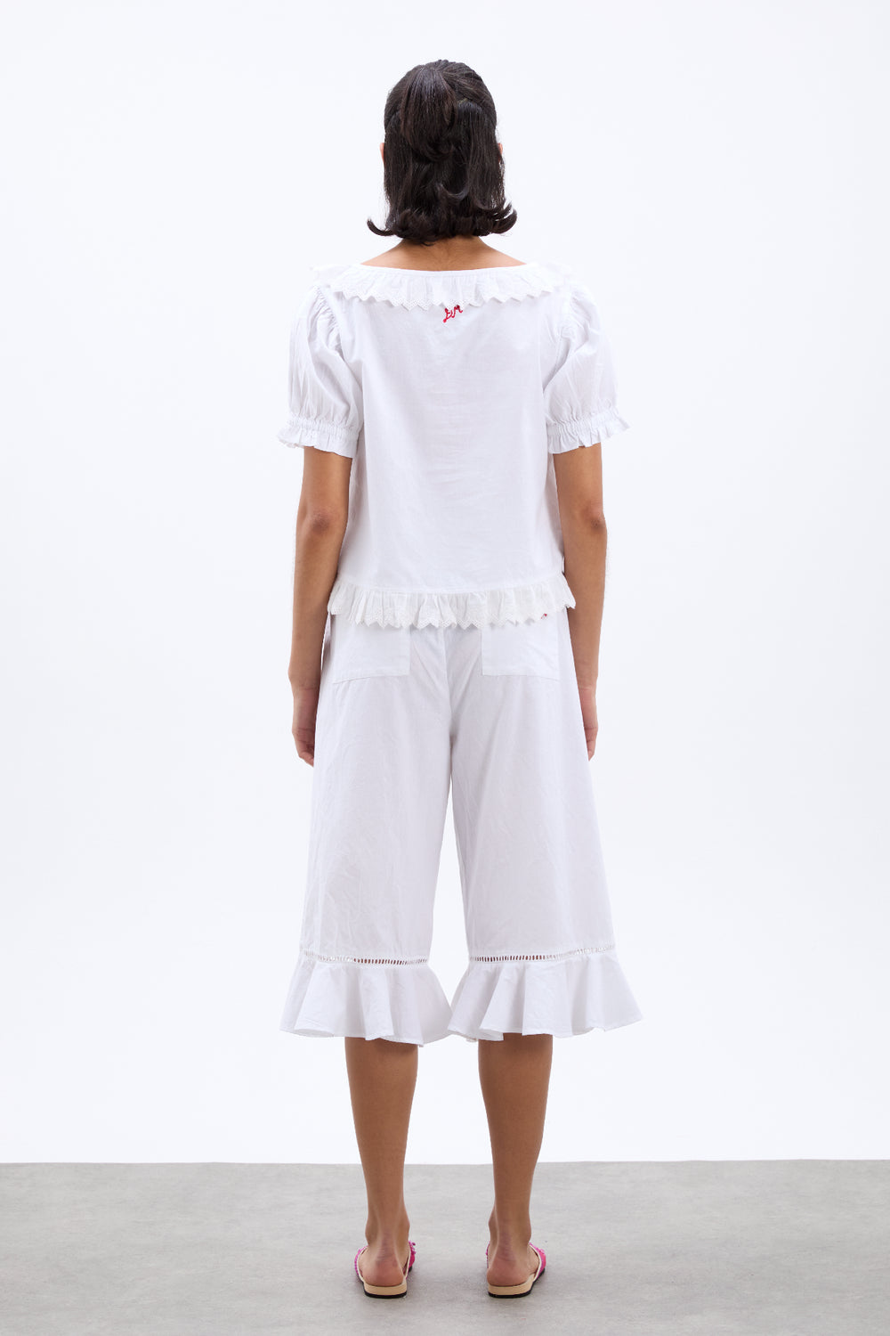 An application scenario or product detail of white bloomers - Image 3