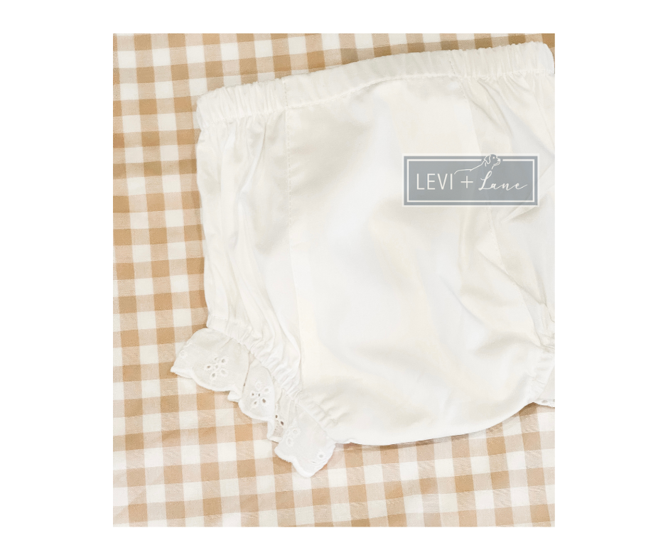An application scenario or product detail of white bloomers - Image 7