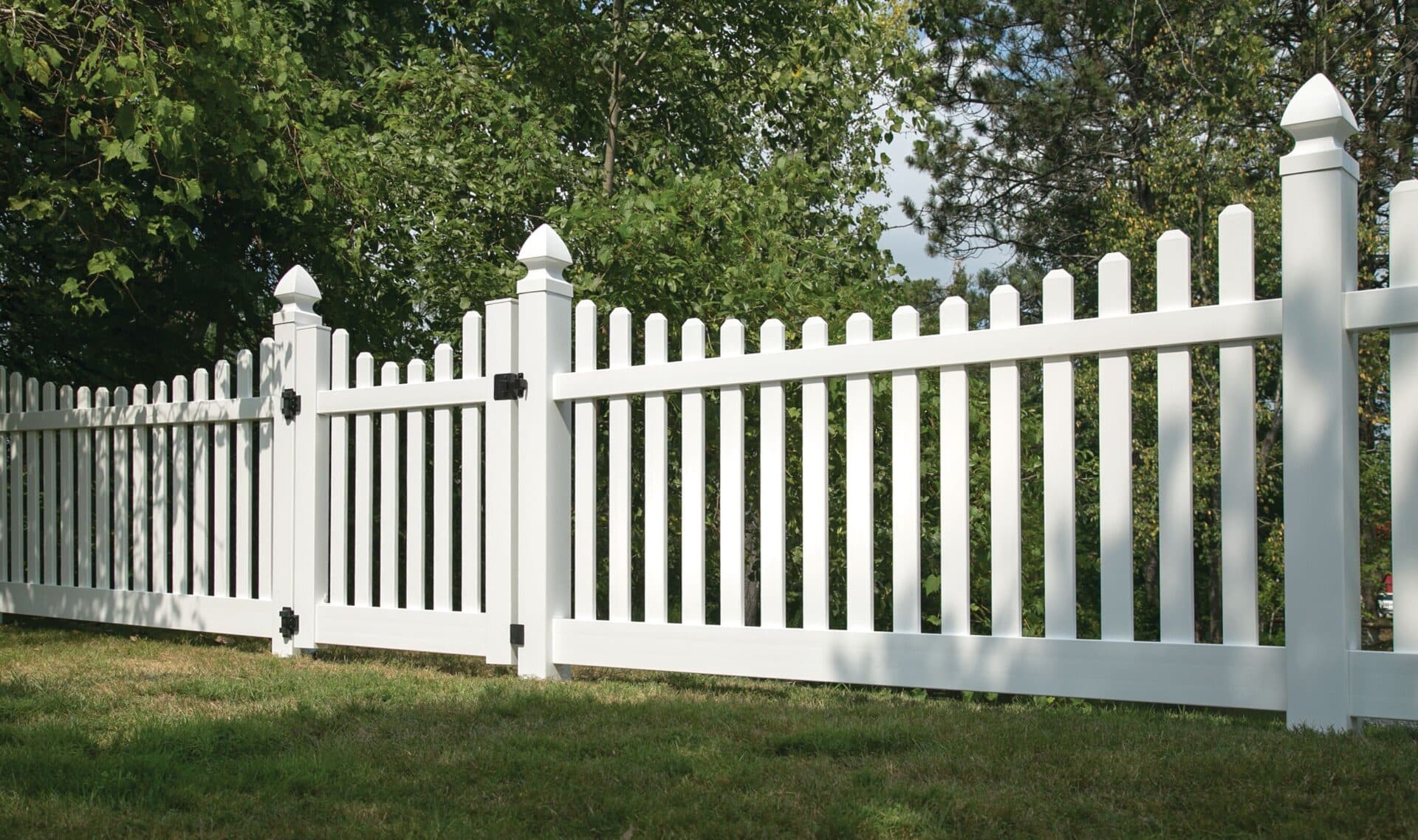 An application scenario or product detail of white picket fence panels - Image 8
